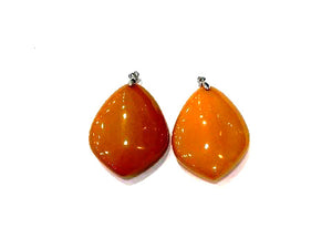 Synthetic Amber Pendant 40X55Mm